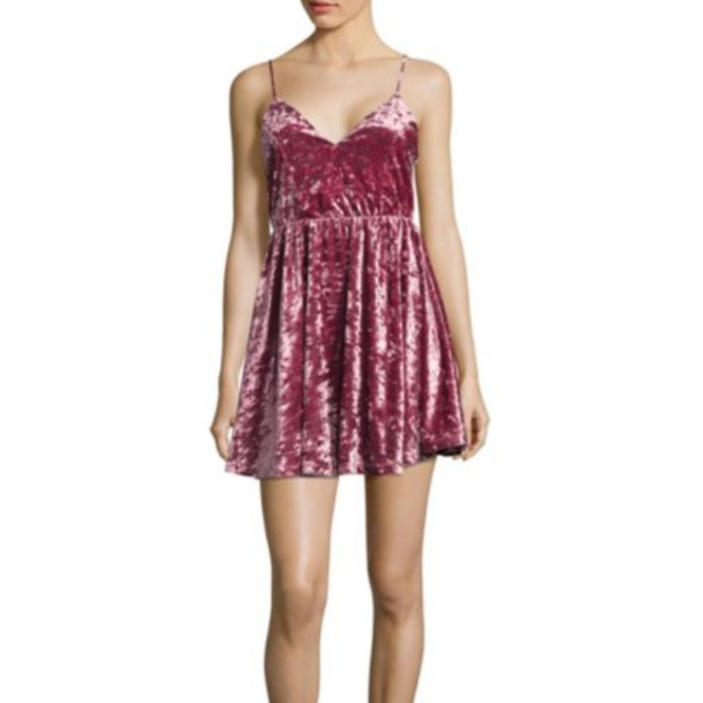 Romeo & Juliet Velvet V Neck Spaghetti Strap Dress - Picture 2 of 7